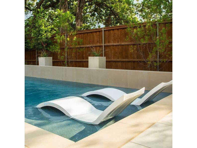 Mainstay Chaise - Outdoor Chaise Lounge - Ledge Lounger
